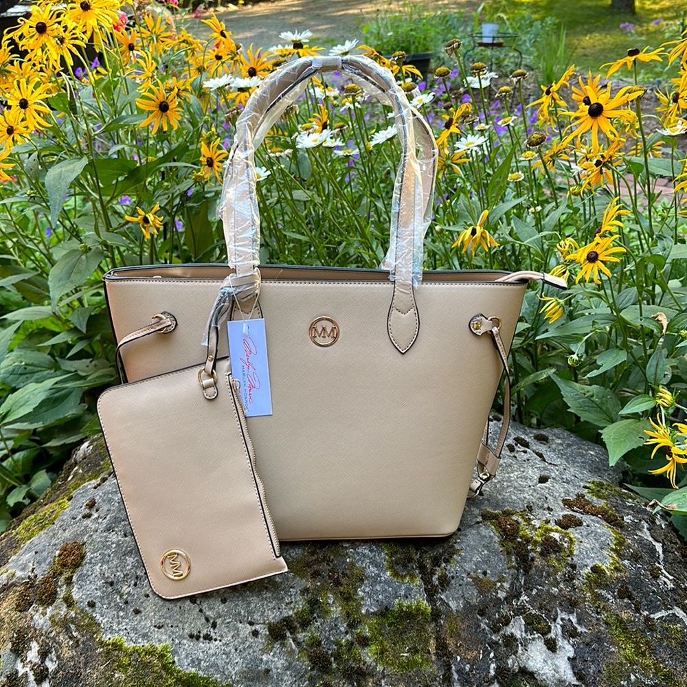 NWT Marilyn Monroe tan tote style bag/cosmetic bag